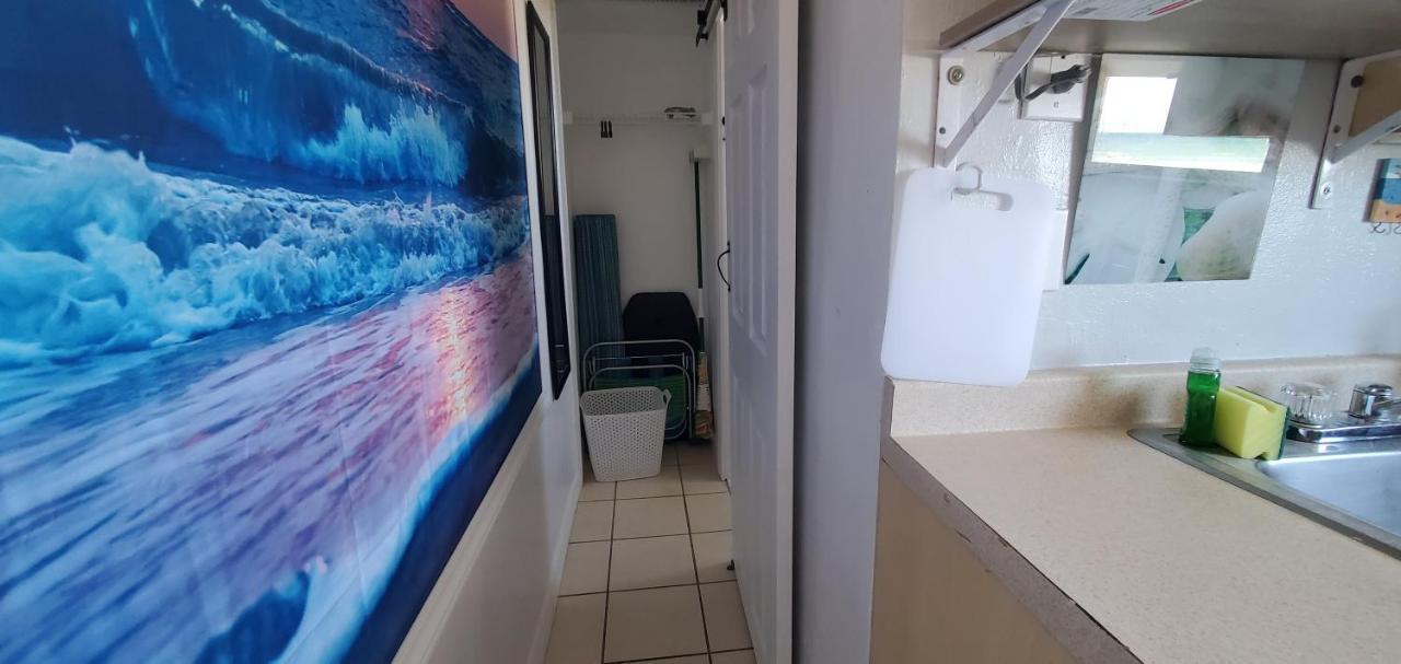 Entire Studio - Steps Away From The Beach - Turquoise Beach Retreat At Daytona دايتونا بيتش المظهر الخارجي الصورة