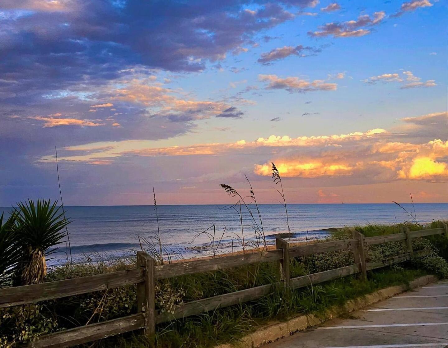 Entire Studio - Steps Away From The Beach - Turquoise Beach Retreat At Daytona دايتونا بيتش المظهر الخارجي الصورة